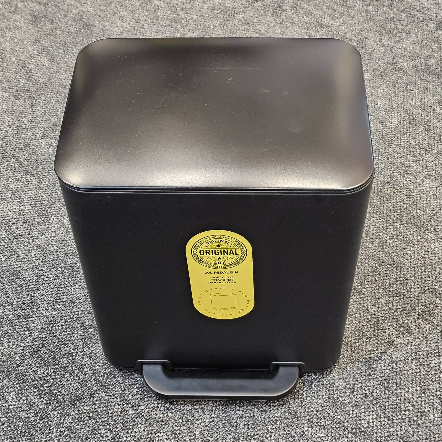 سطل-زباله-پدالی-20-لیتری-اورجینال-مشکی-مدل-20