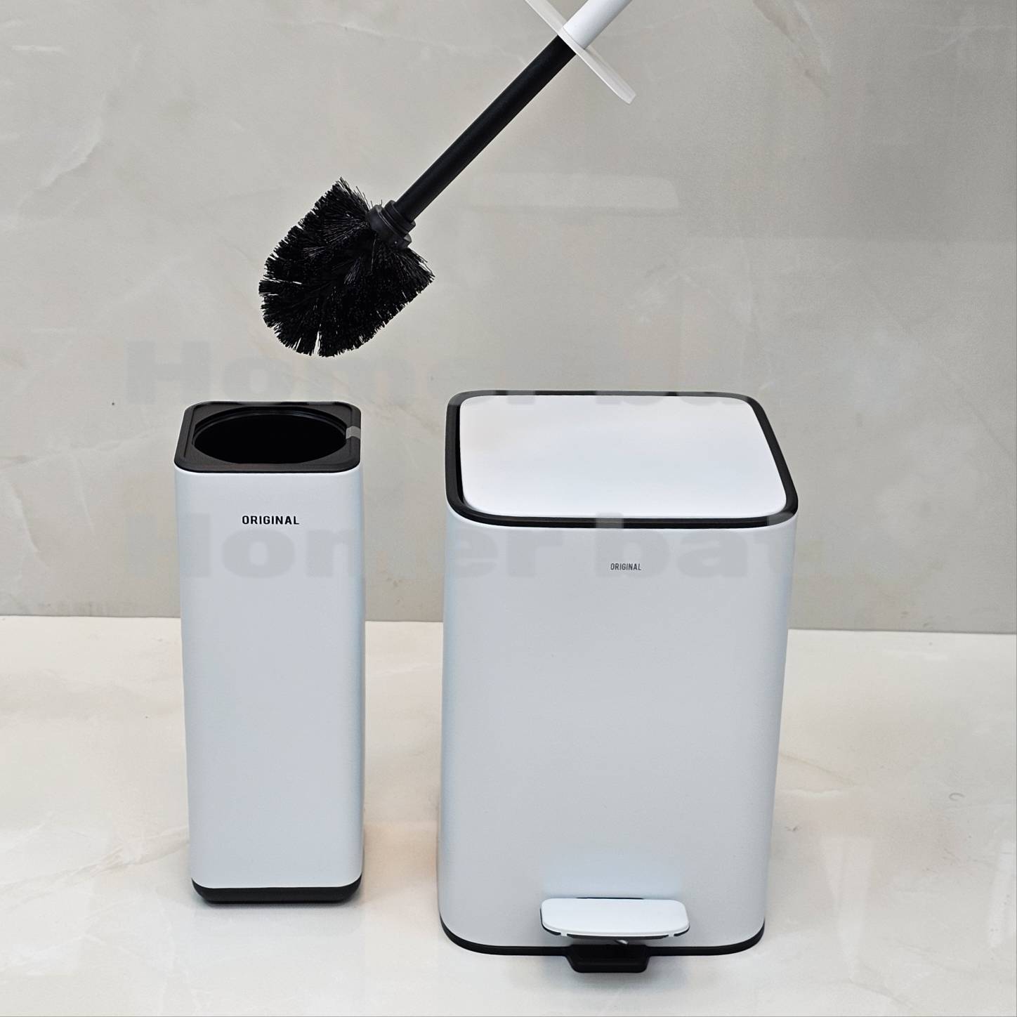 سطل-و-برس-5-لیتر-مکعبی-سفید-اورجینال