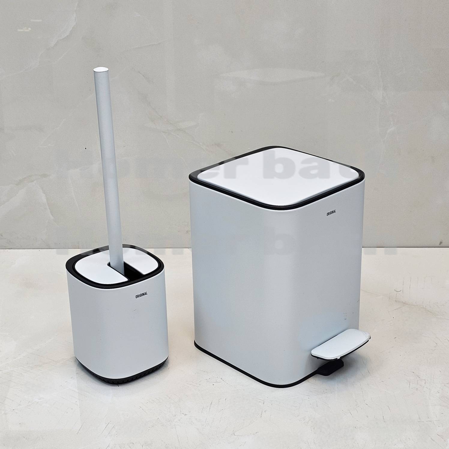 سطل و برس 3 لیتر مکعبی سفید اورجینال