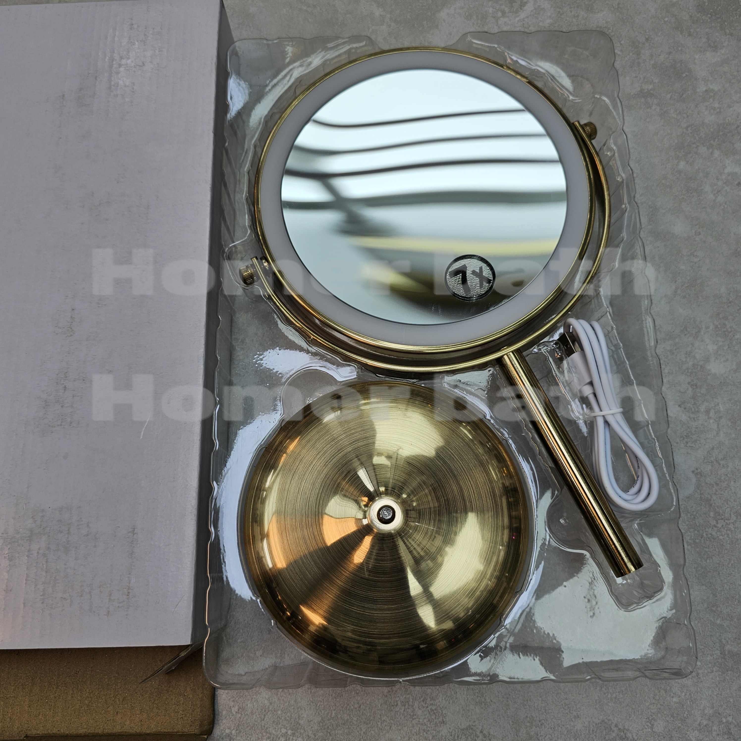 آینه-رومیزی-اصلاح-هوشمند-7x-چراغدار-طلا-مات